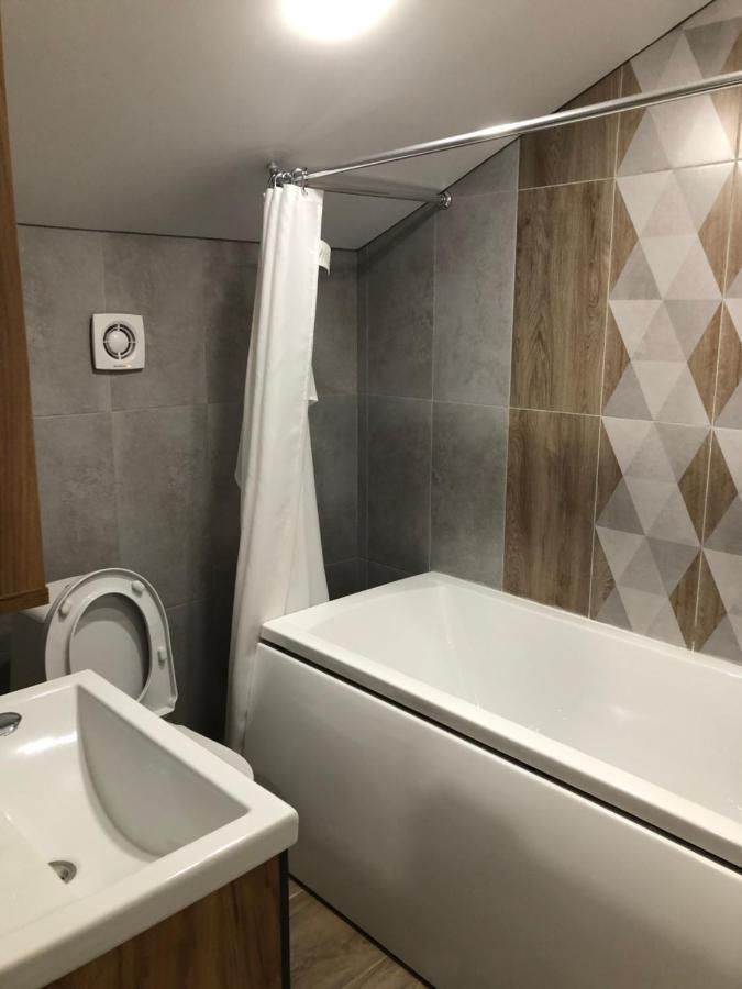 Guest House Гости Pizunda Bagian luar foto