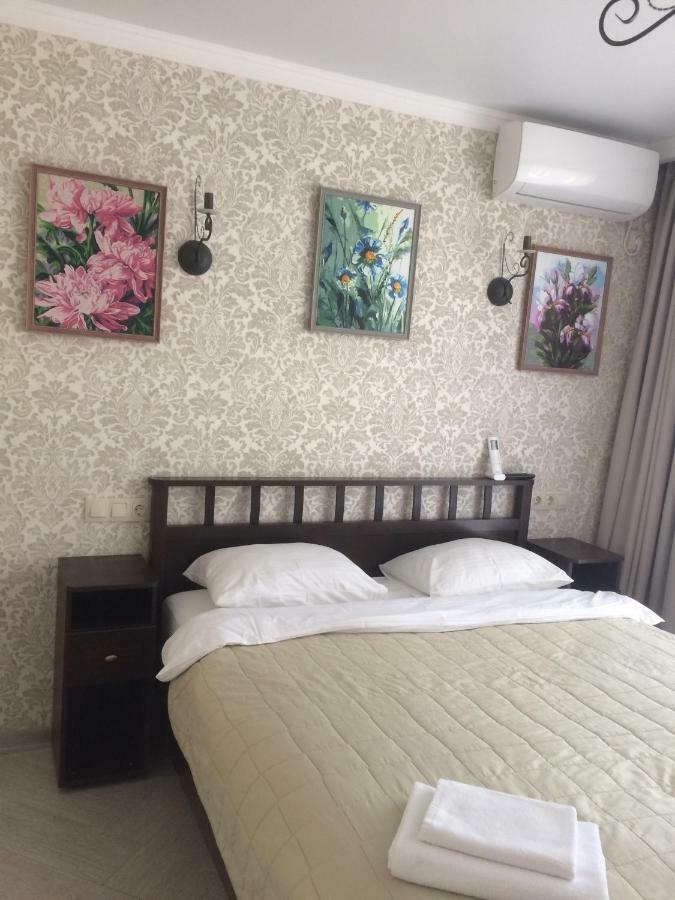 Guest House Гости Pizunda Bagian luar foto