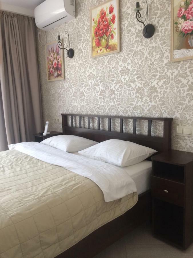 Guest House Гости Pizunda Bagian luar foto